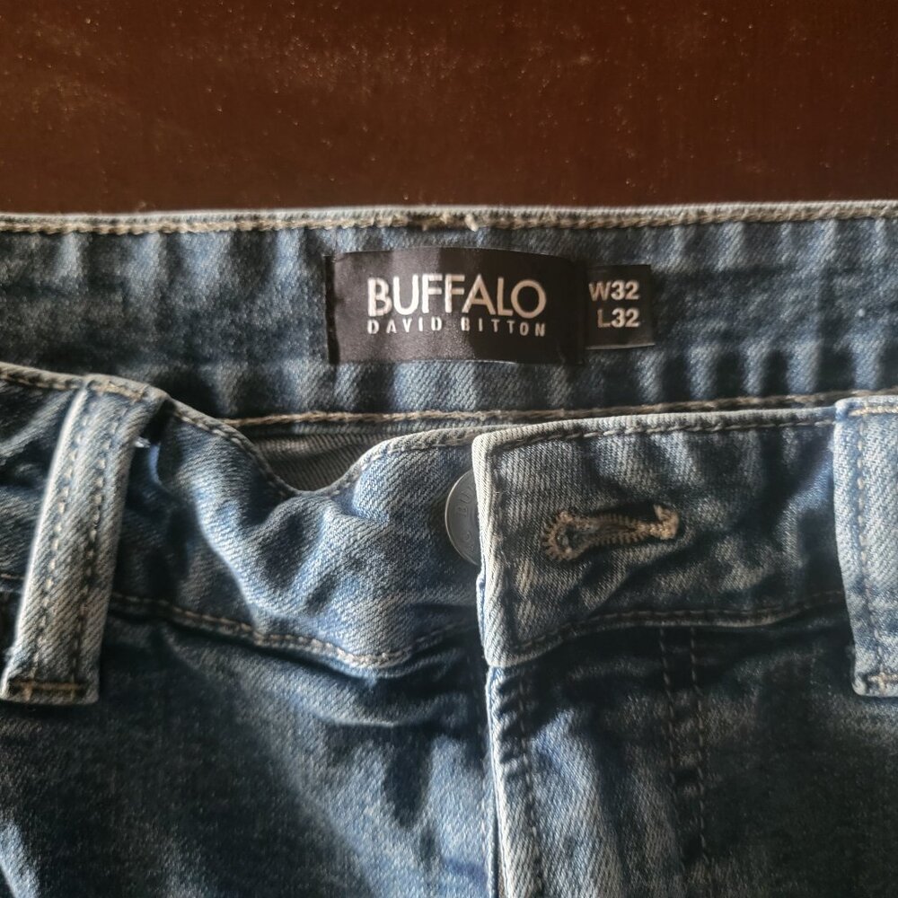 mens buffalo jeans medium wash relaxed fit size 32x32